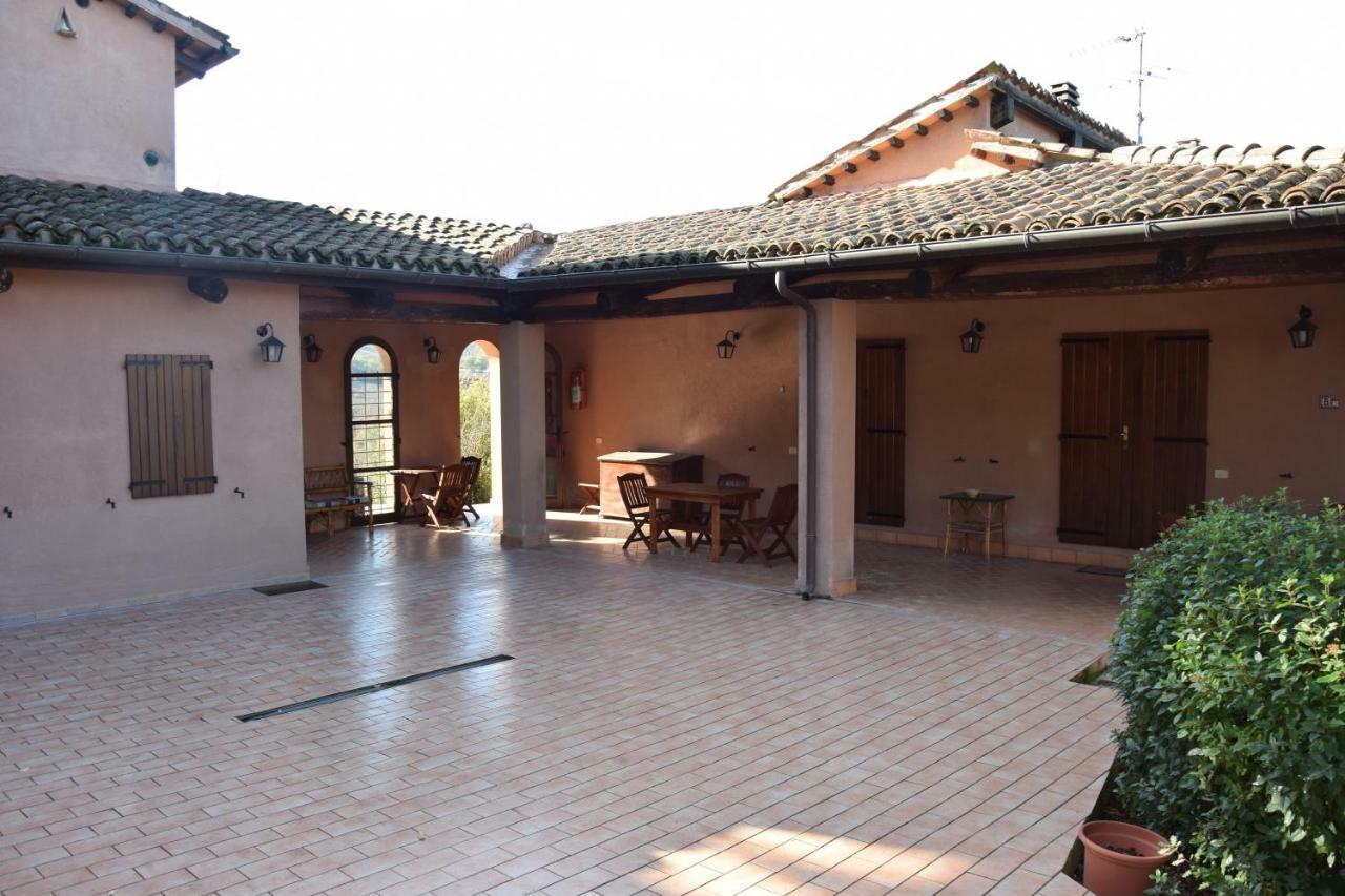 Agriturismo Gioie Di Campagna Fabriano Exterior foto